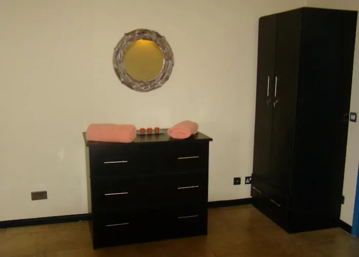 Althea\'S Nice, Comfy 4 Bedroom Townhouse With Pool In Grand Bay- Ah 1