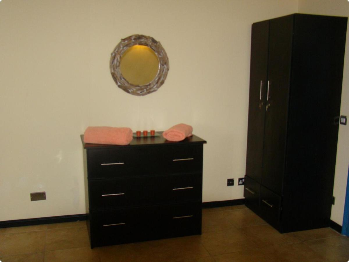 Hébergement de vacances Althea's Nice, Comfy 4 Bedroom Townhouse With Pool In Bay- Ah 1 *