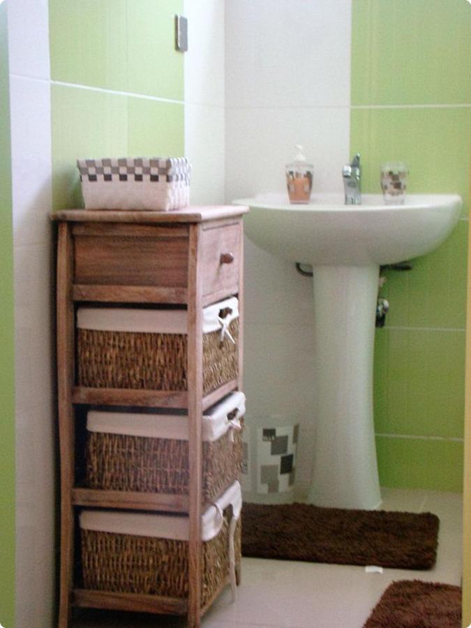 Althea's Nice, Comfy 4 Bedroom Townhouse With Pool In Bay- Ah 1 Grand Baie