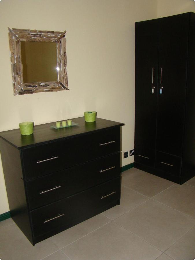 Hébergement de vacances Althea's Nice, Comfy 4 Bedroom Townhouse With Pool In Bay- Ah 1 *